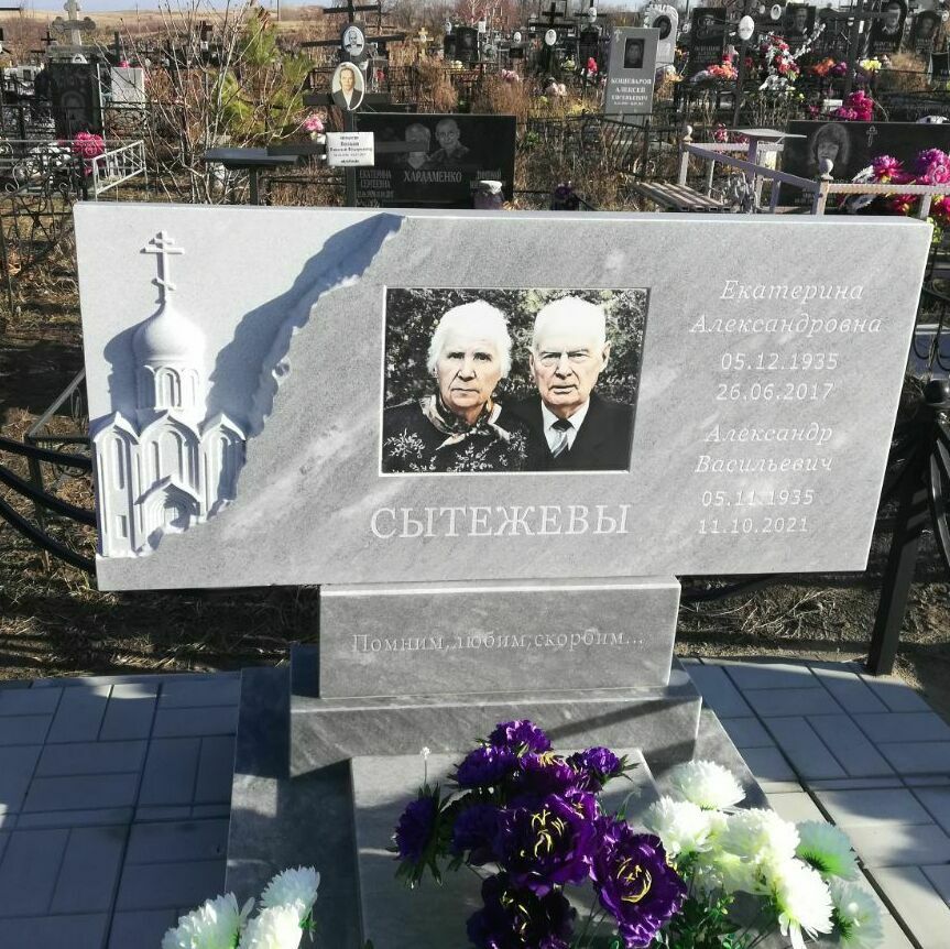 Фрезерованная мраморная скульптура с солдатом скульптура из мрамора воин СВО